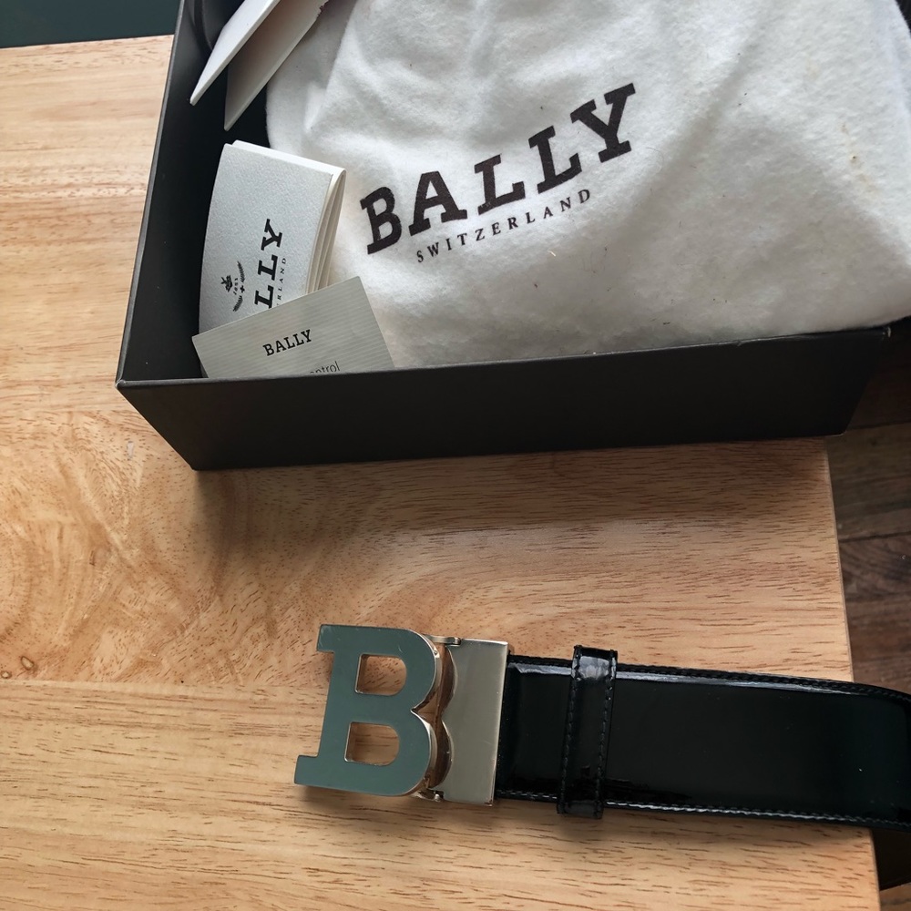 Official Bally Switzerland Leather Belt (black)